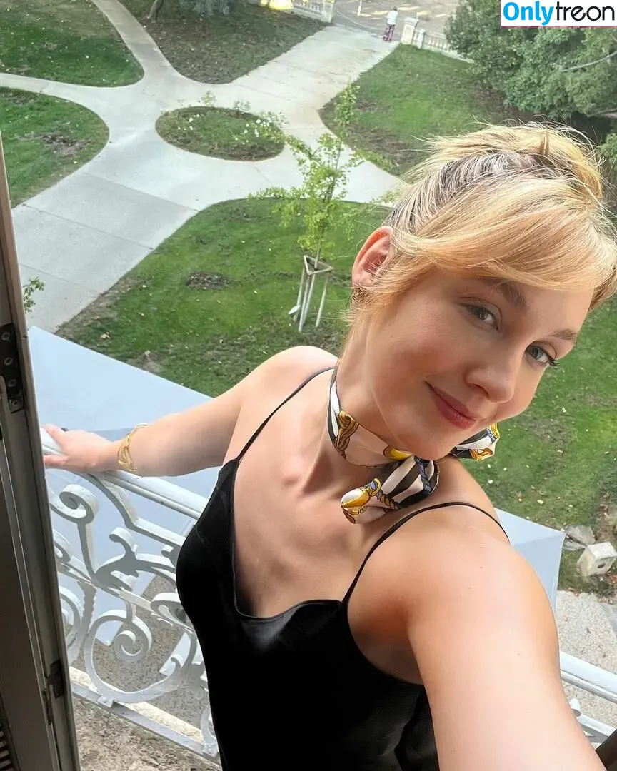 Sjokz nude photo #0683 (Eefje Depoortere / eefjah)