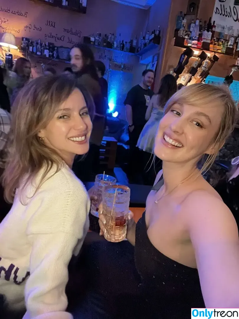 Sjokz nude photo #0789 (Eefje Depoortere / eefjah)