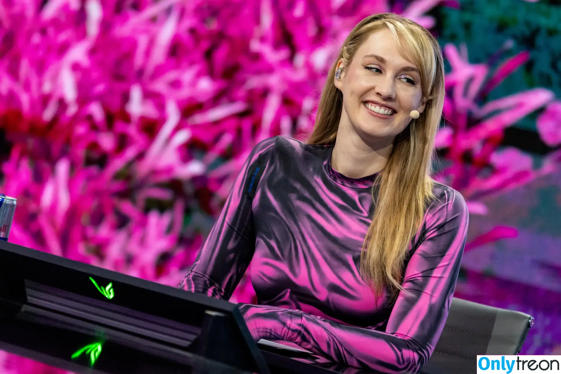 Sjokz nude photo #1484 (Eefje Depoortere / eefjah)
