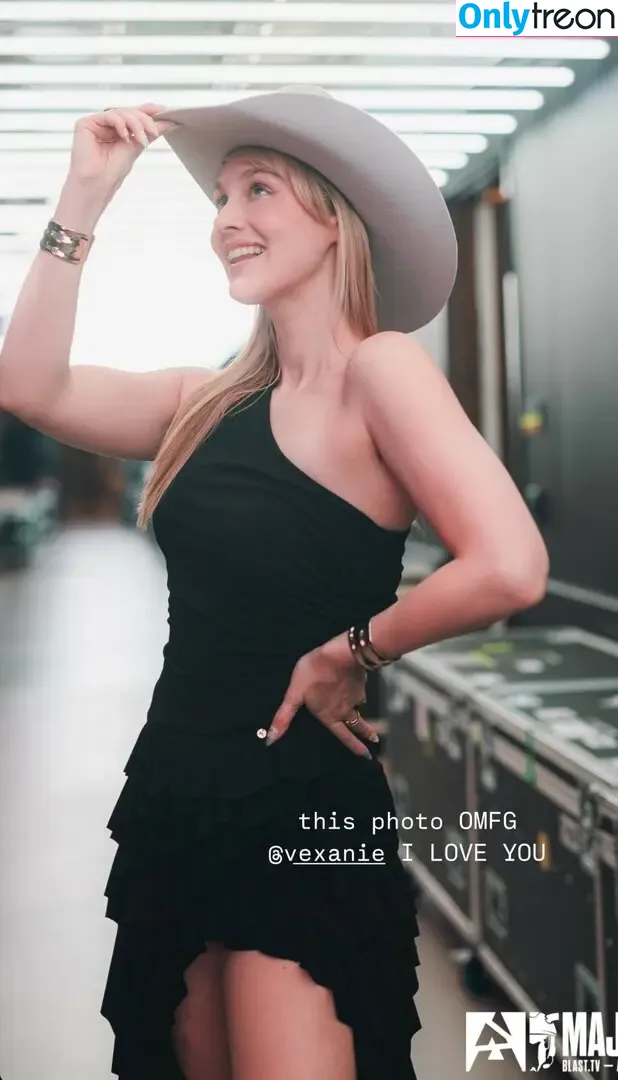 Sjokz nude photo #1491 (Eefje Depoortere / eefjah)
