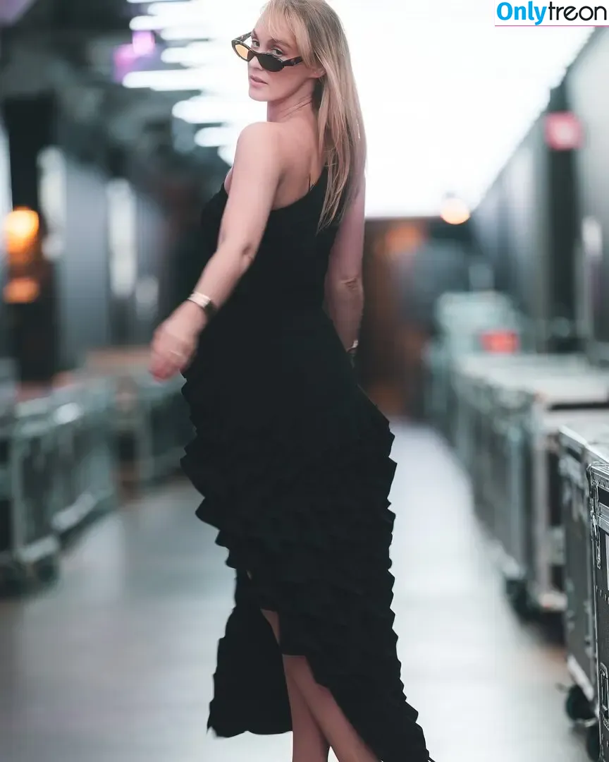 Sjokz nude photo #1500 (Eefje Depoortere / eefjah)