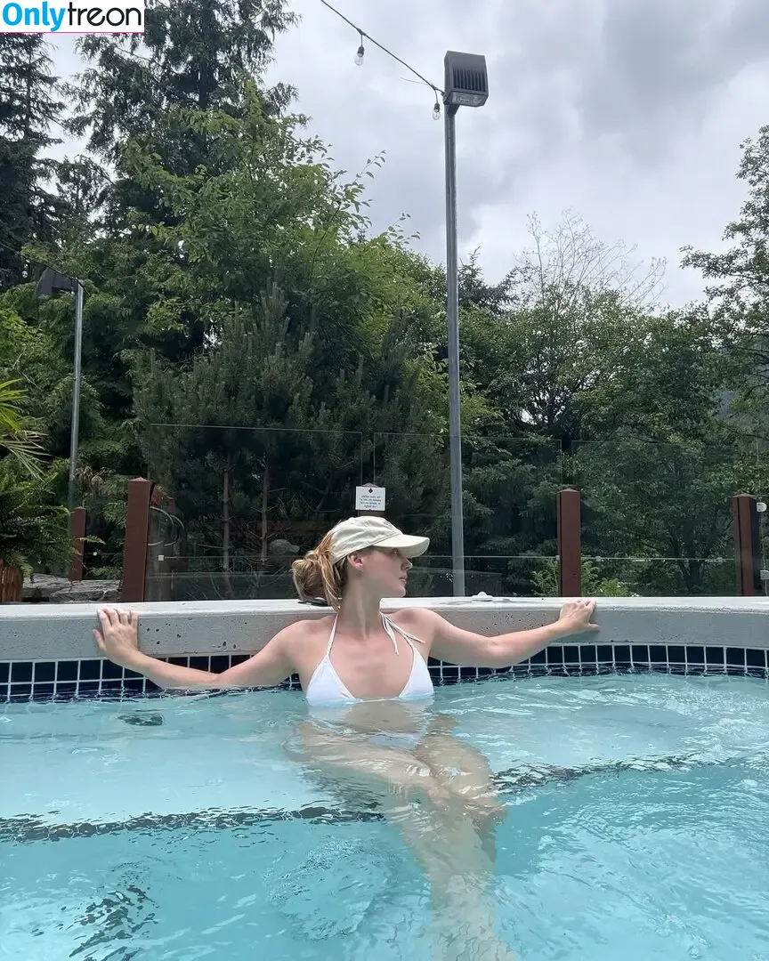 Sjokz nude photo #1507 (Eefje Depoortere / eefjah)
