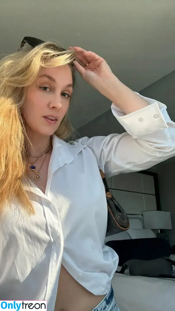 Sjokz nude photo #1508 (Eefje Depoortere / eefjah)
