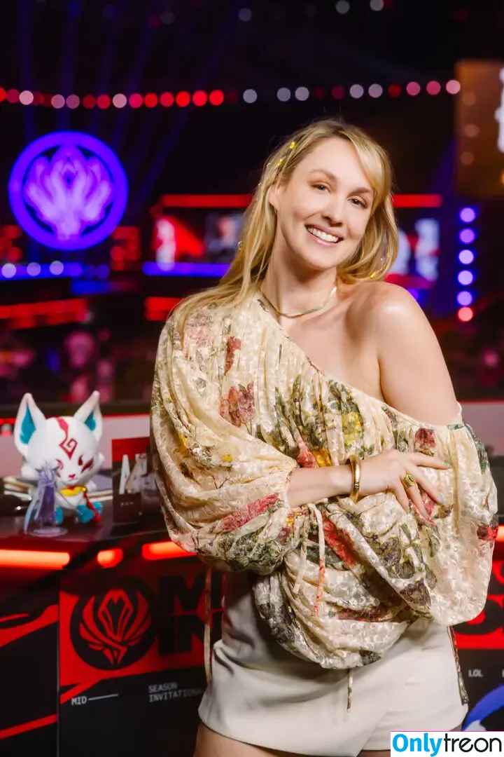 Sjokz nude photo #1511 (Eefje Depoortere / eefjah)