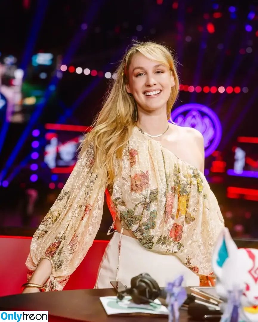 Sjokz nude photo #1514 (Eefje Depoortere / eefjah)