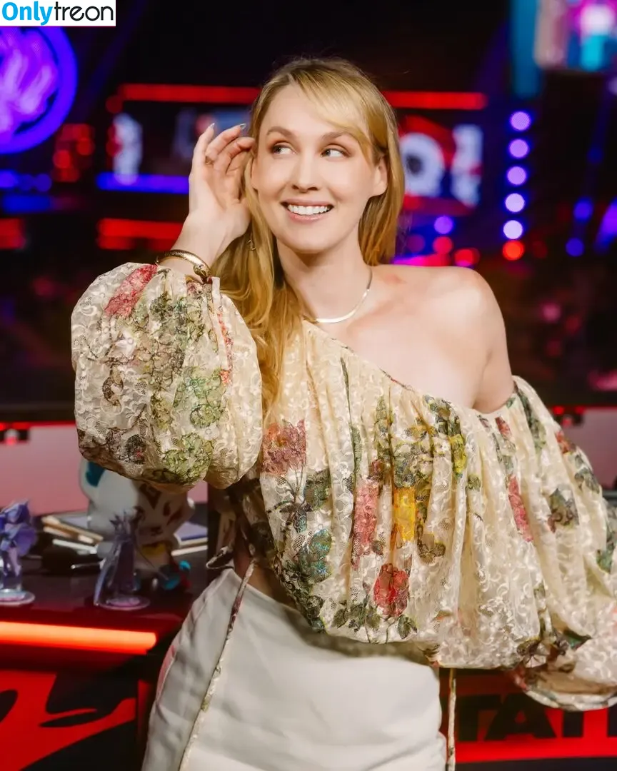 Sjokz nude photo #1515 (Eefje Depoortere / eefjah)
