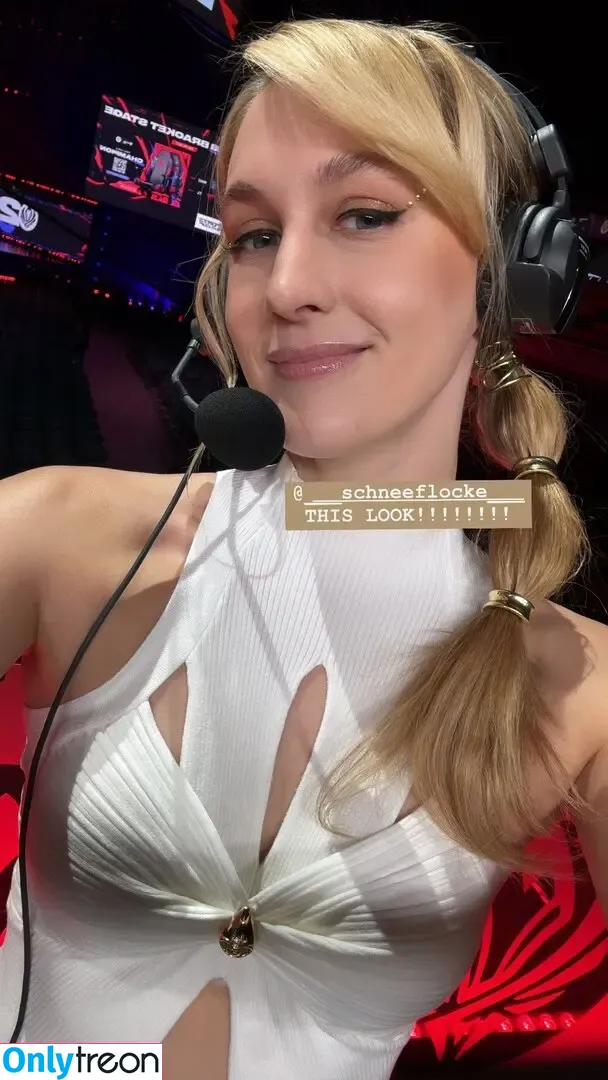 Sjokz nude photo #1516 (Eefje Depoortere / eefjah)