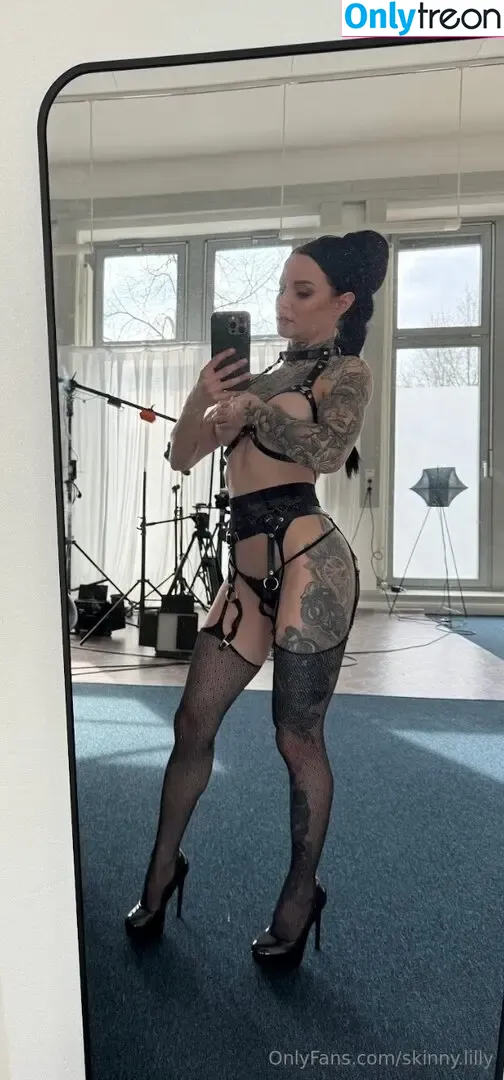Skinny Lilly nude photo #0007 (skinny.lilly / skinnyfitlilly)