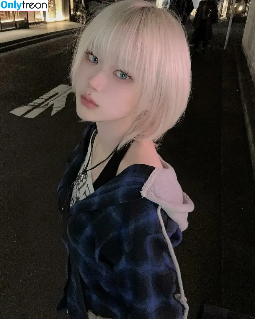 skr_u_ nude photo #0003 (skr_u_)