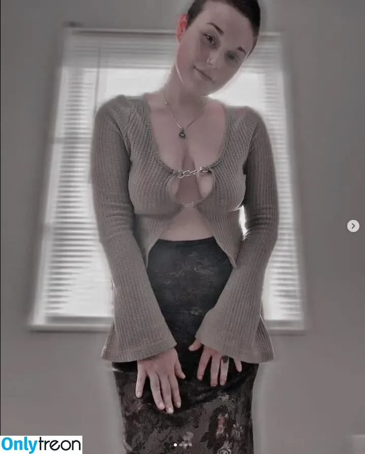 Skyeee_xx nude photo #0015 ( / Skyexxx / _SkyeXxX_ / _xrottenskyex_)