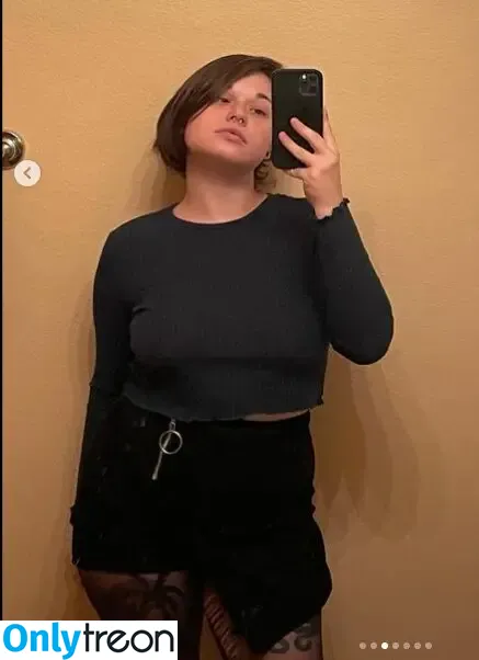 Skyeee_xx nude photo #0019 ( / Skyexxx / _SkyeXxX_ / _xrottenskyex_)