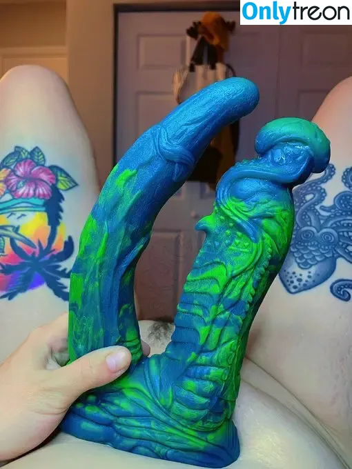 Skyeee_xx nude photo #0030 ( / Skyexxx / _SkyeXxX_ / _xrottenskyex_)