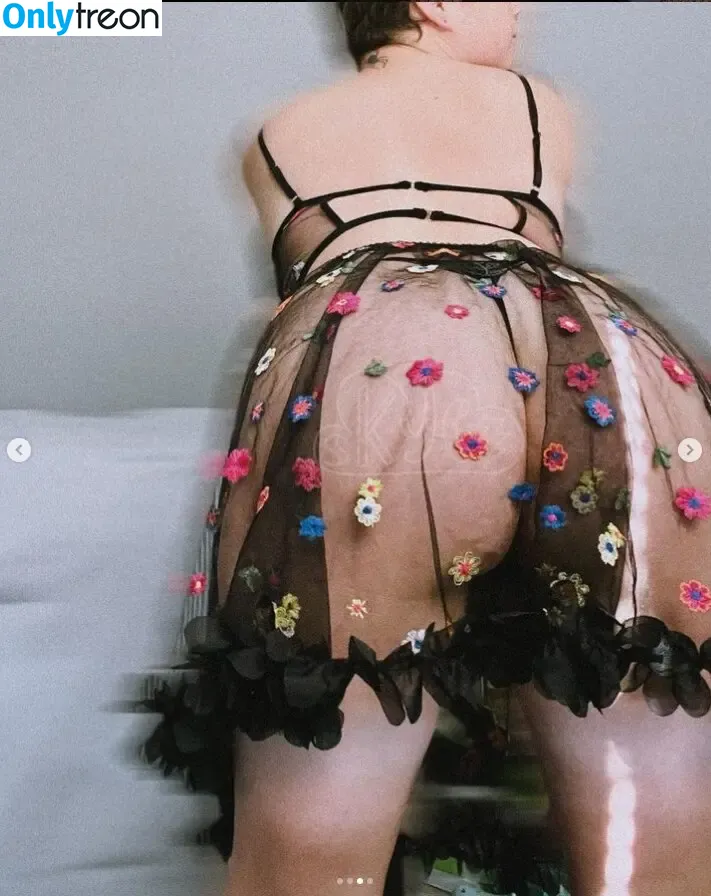 Skyeee_xx nude photo #0044 ( / Skyexxx / _SkyeXxX_ / _xrottenskyex_)