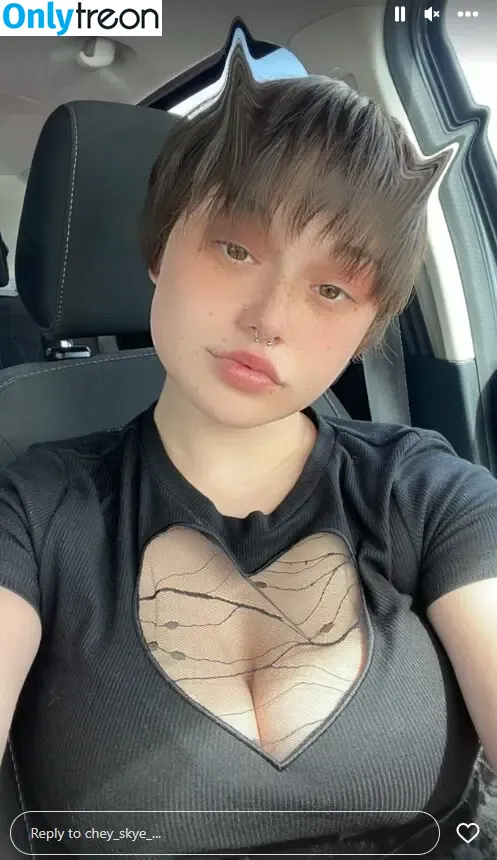 Skyeee_xx nude photo #0103 ( / Skyexxx / _SkyeXxX_ / _xrottenskyex_)