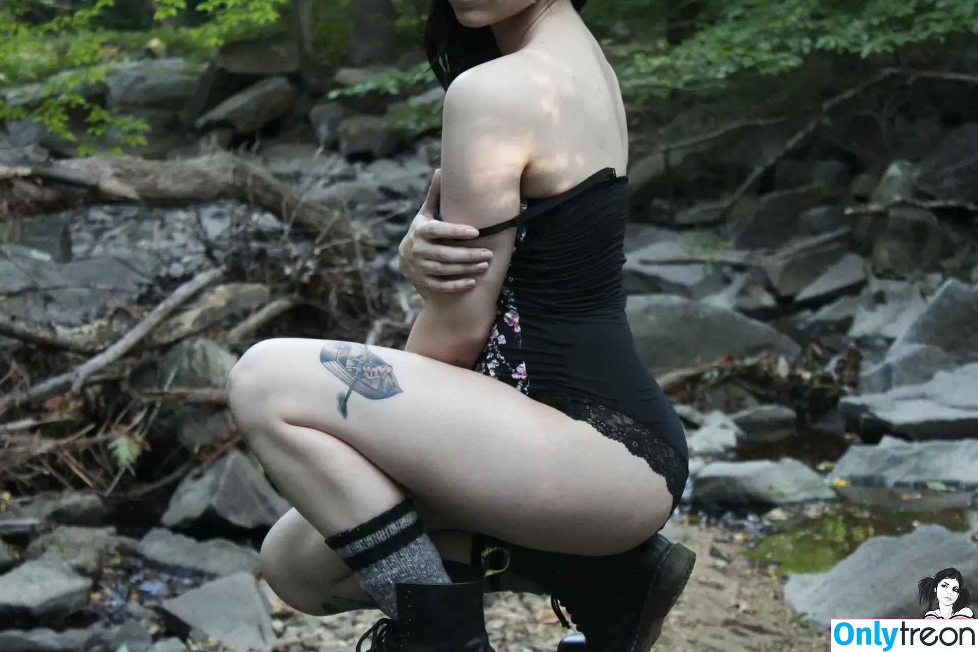 Skyhook Nova nude photo #0052 (SkyhookArt / skyhookarts / skyhooknova)
