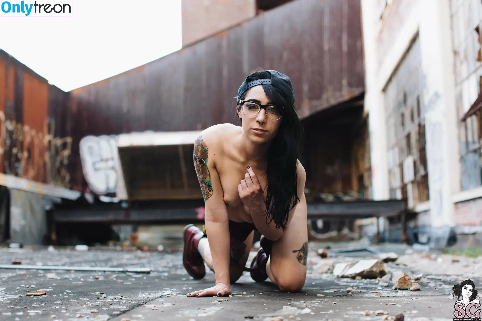 Skyhook Nova nude photo #0217 (SkyhookArt / skyhookarts / skyhooknova)