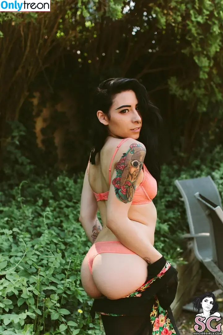 Skyhook Nova nude photo #0328 (SkyhookArt / skyhookarts / skyhooknova)