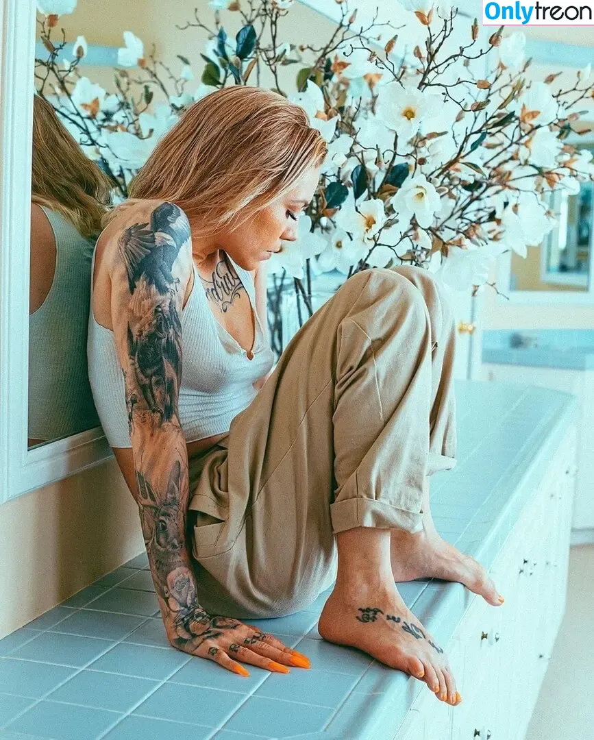 Skylar Grey nude photo #0144 (shxnannx / skylargrey)