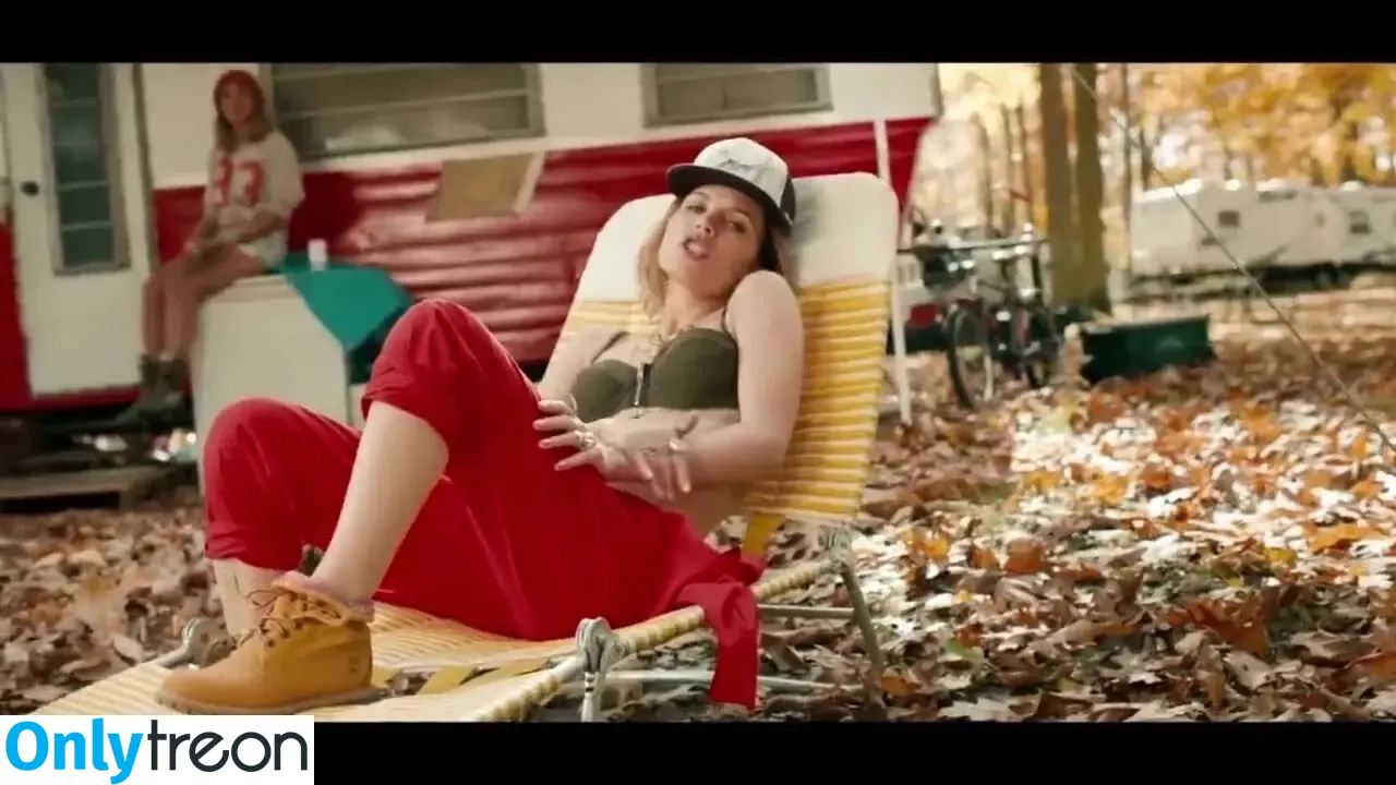 Skylar Grey nude photo #0146 (shxnannx / skylargrey)