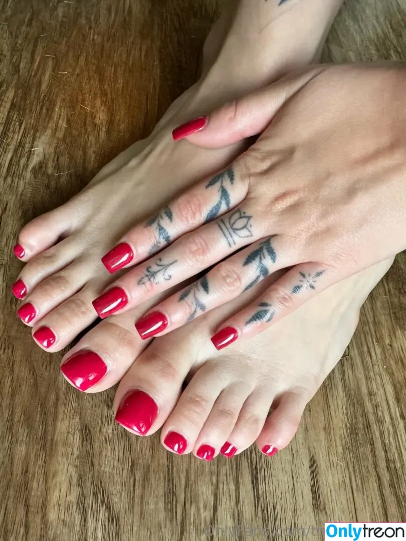 Skylar Vox nude photo #1852 (_skylarvox_ / onlyskylarvox / theskylarvox)