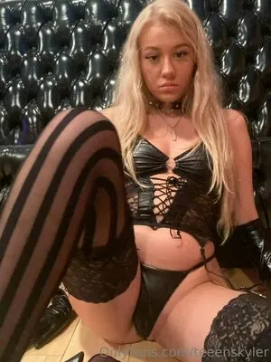 SkylerStormxo nude photo #0008
