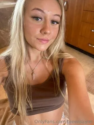SkylerStormxo nude photo #0038