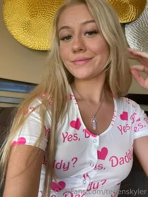 SkylerStormxo nude photo #0122