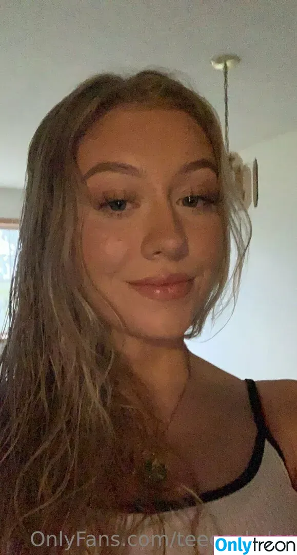 SkylerStormxo nude photo #0018 (SkylerStormxo)