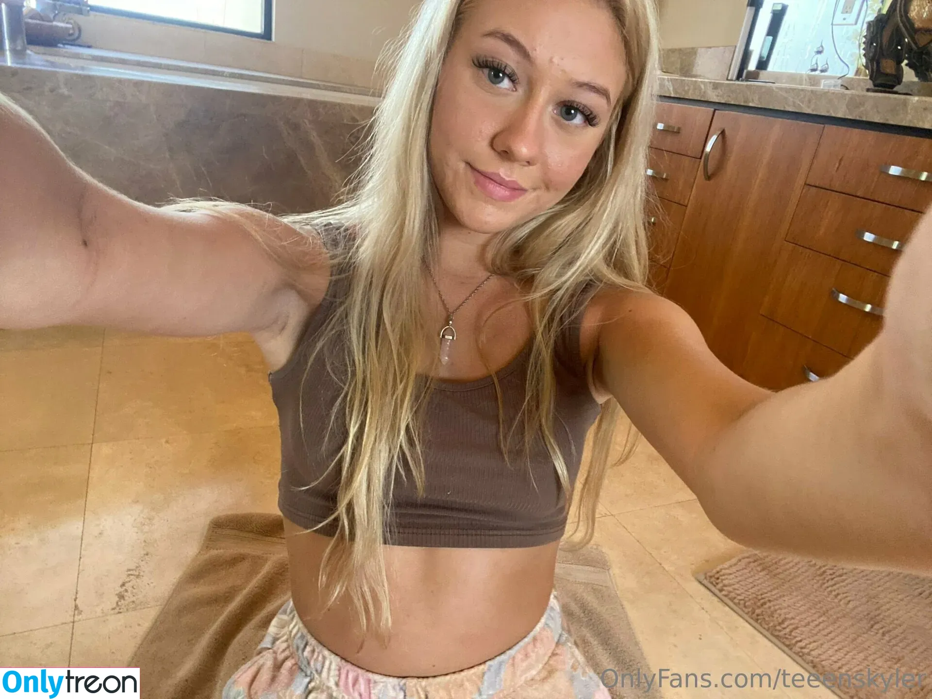 SkylerStormxo nude photo #0045 (SkylerStormxo)