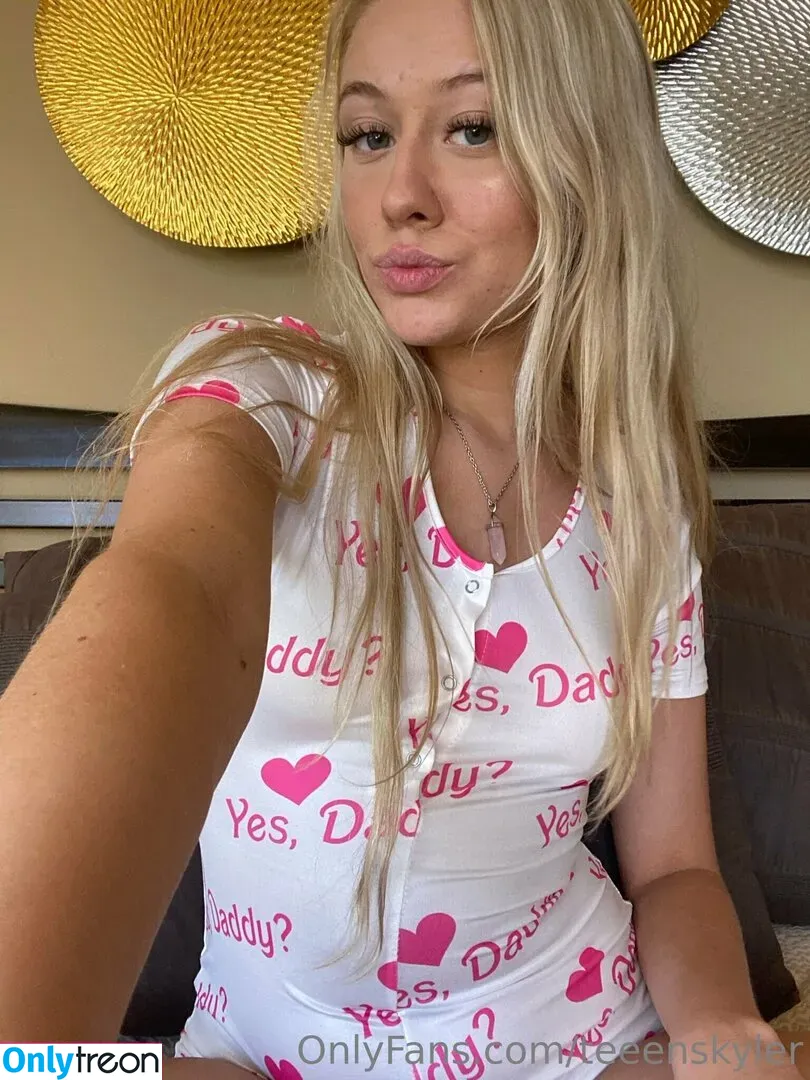SkylerStormxo nude photo #0123 (SkylerStormxo)