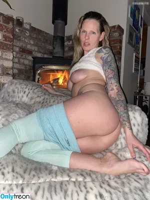 skylerxo / XOXOSkyler1 / _skyler_xo / snackingwithskyler nude photo #0341