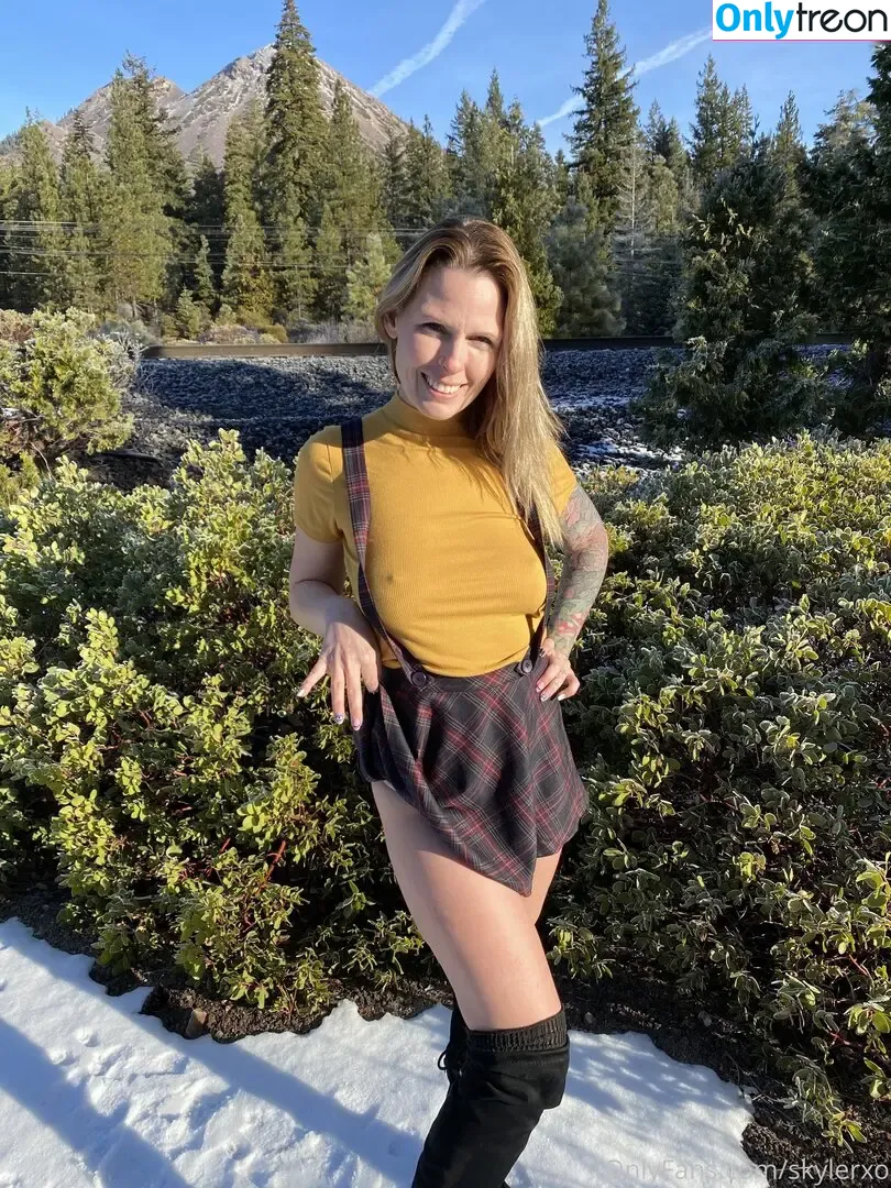 skylerxo nude photo #0314 (XOXOSkyler1 / _skyler_xo / snackingwithskyler)