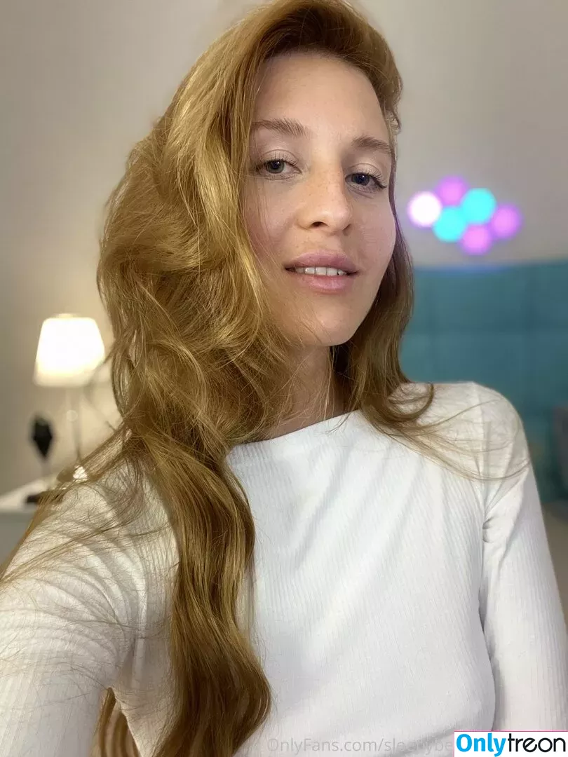 sleepybeautyasmr_free nude photo #0069 (sleepy_bumblebees)