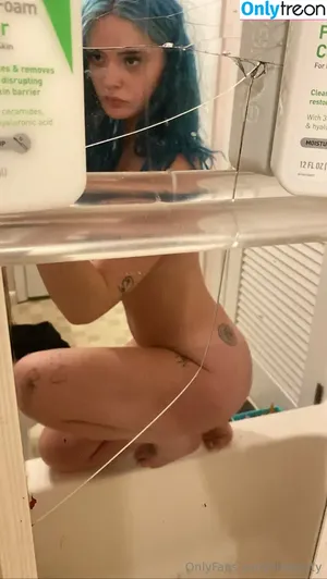  nude photo #0005
