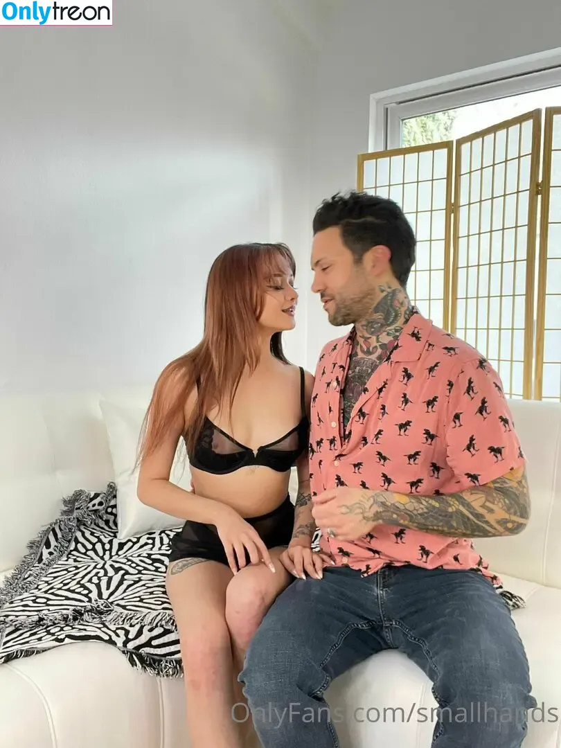 Smallhands nude photo #0101 (thesmallhands_)