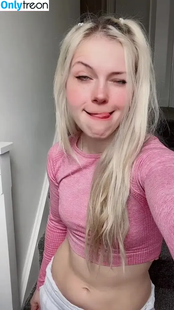 SmileyDani158 nude photo #0178 (Danuisa Grudzinska / danusiagrudzinska)