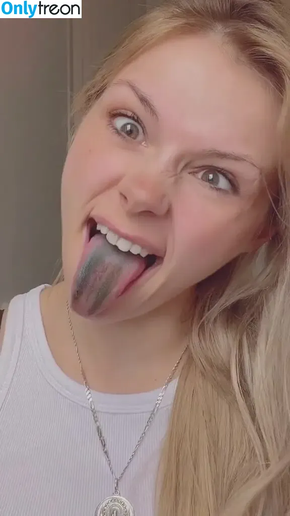 SmileyDani158 nude photo #0312 (Danuisa Grudzinska / danusiagrudzinska)