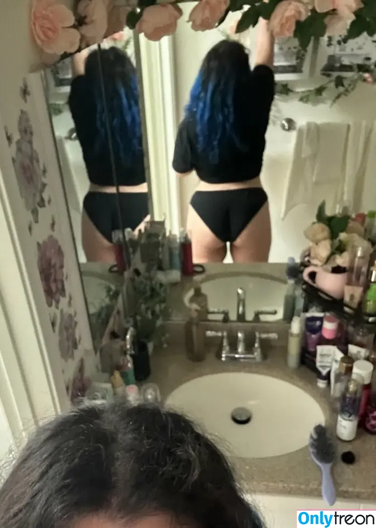 SmokeZenith nude photo #0005 (SmokePenith)