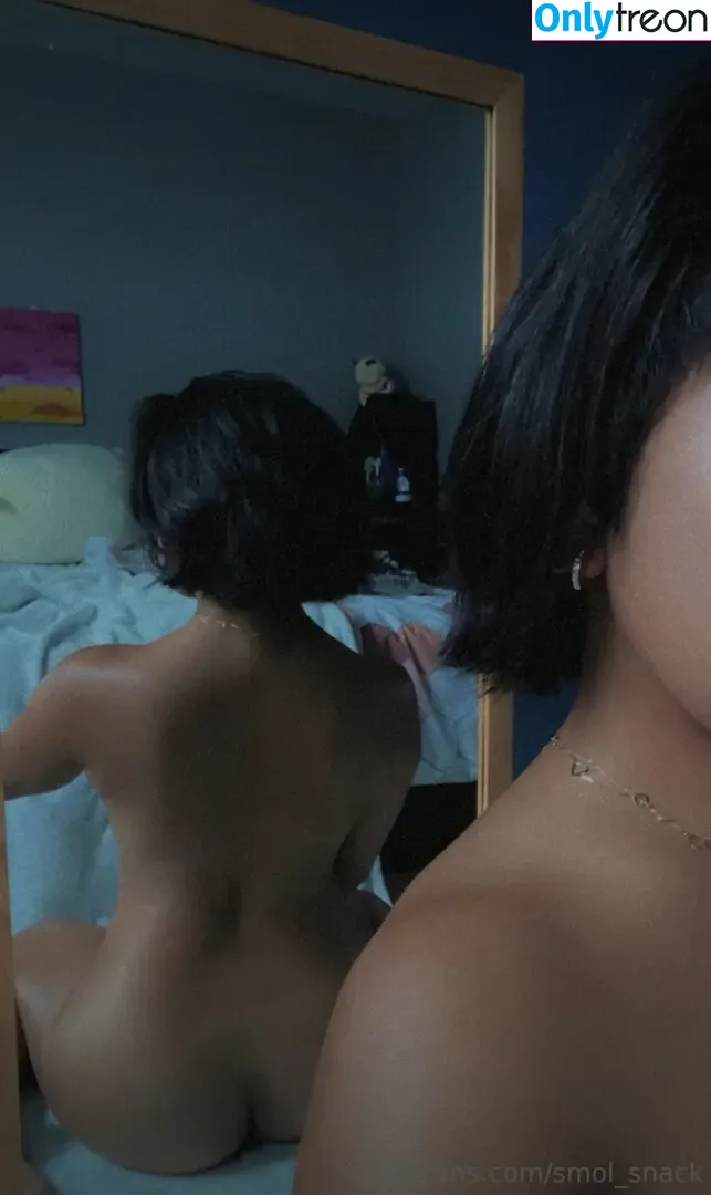 smol_snack nude photo #0018 (smol_snack)