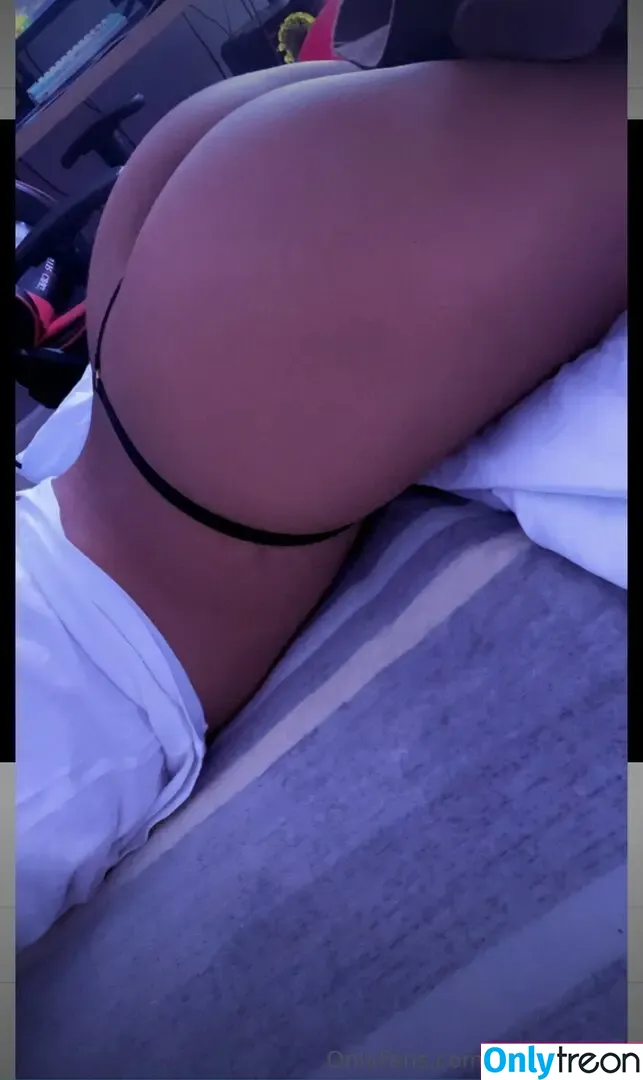 smol_snack nude photo #0069 (smol_snack)