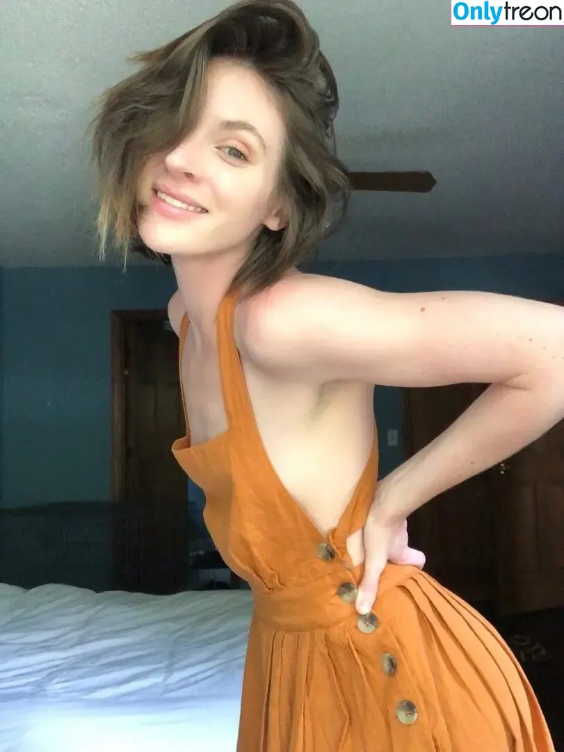 smouldered nude photo #0002 (smoulder_doom)