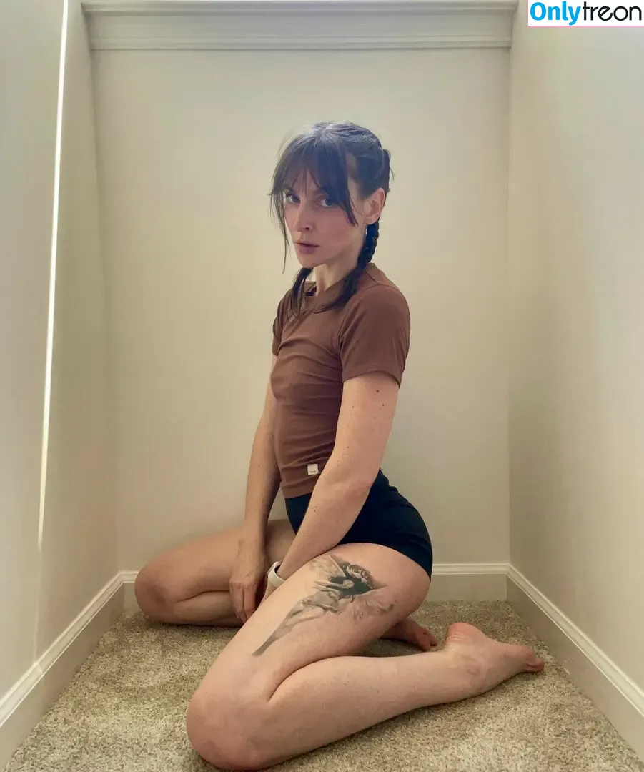 smouldered nude photo #0005 (smoulder_doom)