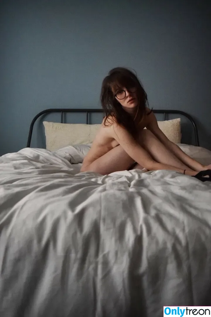 smouldered nude photo #0034 (smoulder_doom)