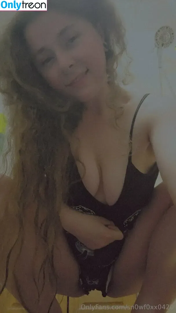 sn0wf0xx0420 nude photo #0020 (sn0wf4wn)