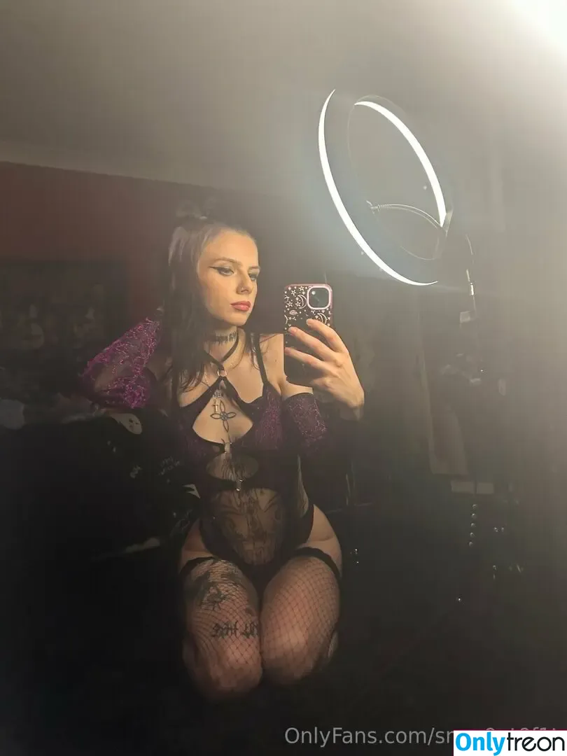 snapoutof1t nude photo #0027 (snapoutof1t)