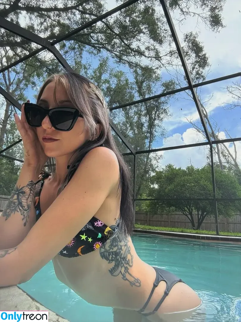 Snerixx nude photo #0022 (Snerixx)