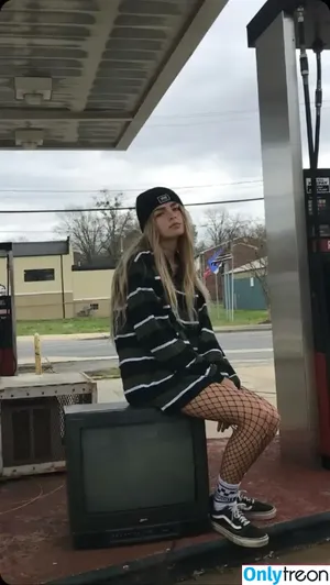Snickerbitch / Sam / Silkgarbage / snickersiren nude photo #0005