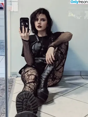 Snippycosplay nude photo #0032