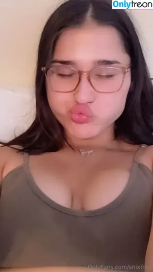 snixfree / itssnixbitxh nude photo #0017
