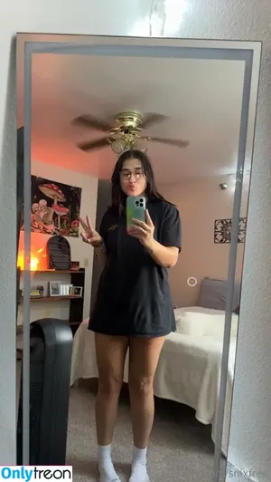 snixfree / itssnixbitxh nude photo #0019
